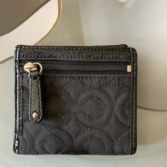 Authentic Coach Wallet! - Picture 2 of 4